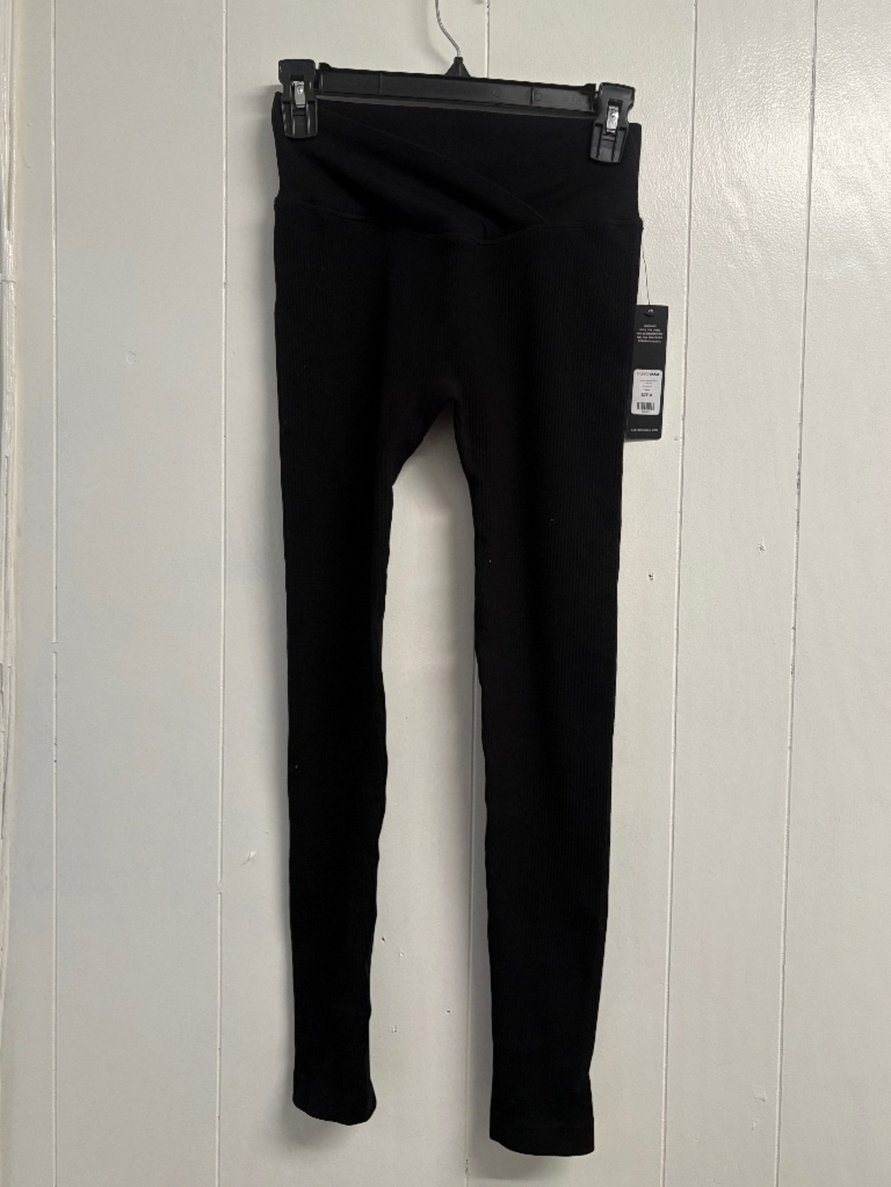 Fashion Nova NovaSport Black Criss Cross Leggings NWT